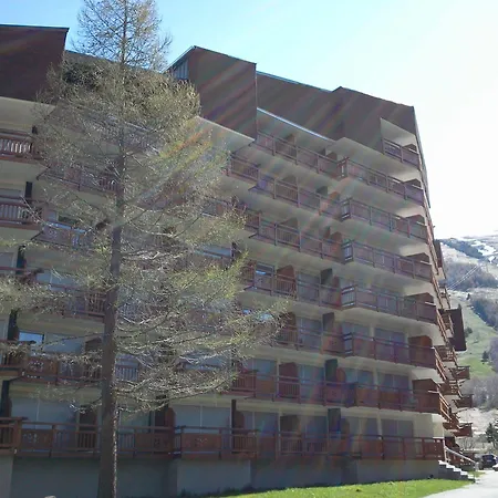 Le Tyrol Apartment